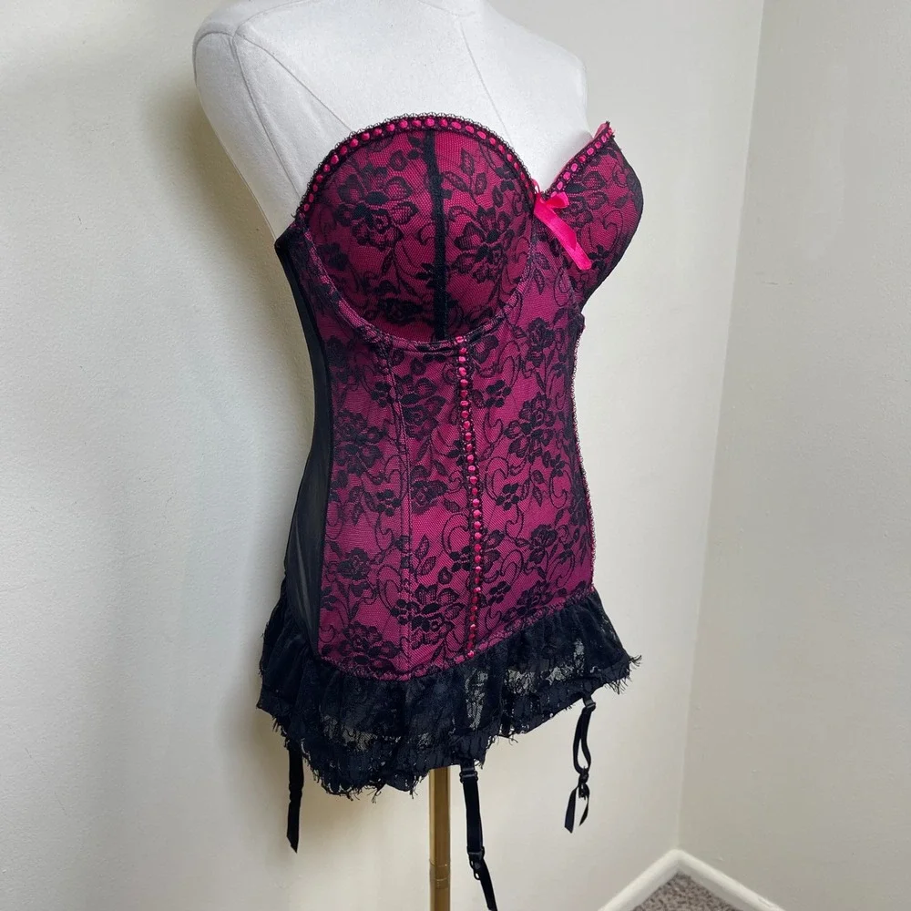 Baci Bustier Corset Top Womens 1X/2X Pink Black‎ Lace Garter Straps Boudoir Goth